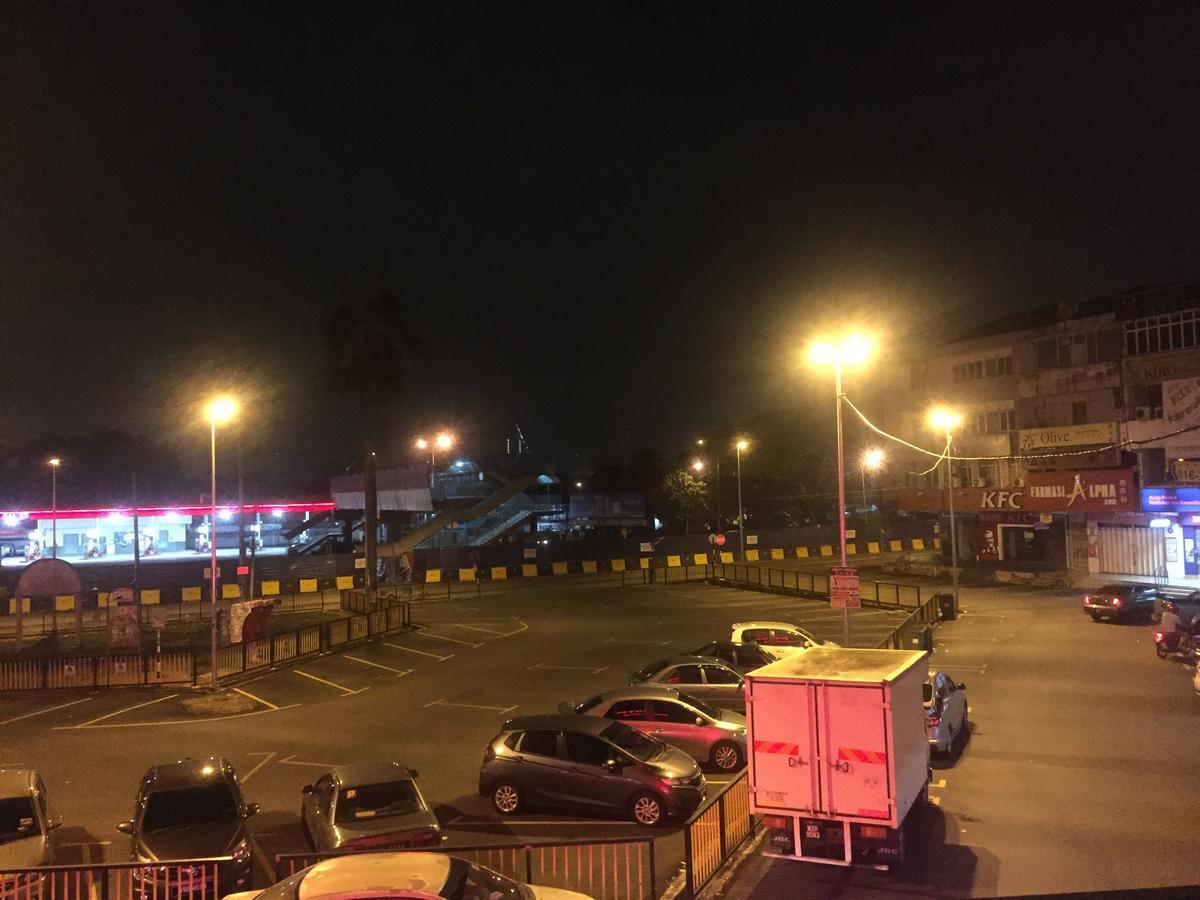Desa House Hotel Kepong Exterior photo