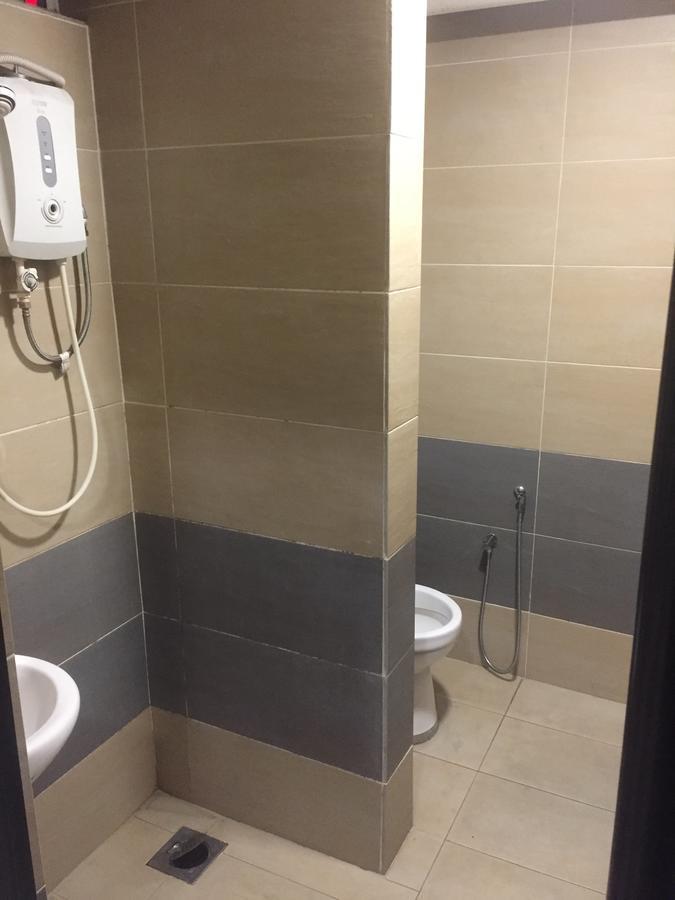 Desa House Hotel Kepong Exterior photo