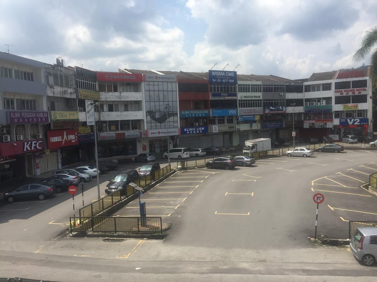 Desa House Hotel Kepong Exterior photo