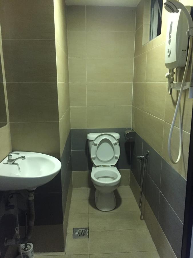 Desa House Hotel Kepong Exterior photo