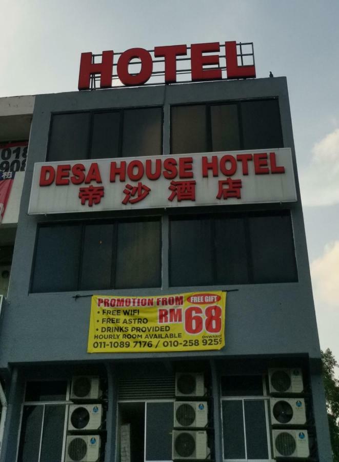 Desa House Hotel Kepong Exterior photo